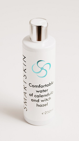 Comfortable water of calendula and witch hazel